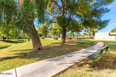 1121 E Cochise Drive, Phoenix, AZ 85020 - Photo 37