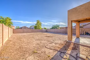 11217 W Brittlewood Dr, Phoenix, AZ 85037 - Photo 25