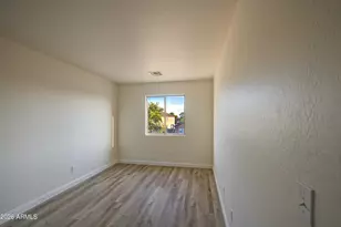 11217 W Brittlewood Dr, Phoenix, AZ 85037 - Photo 13