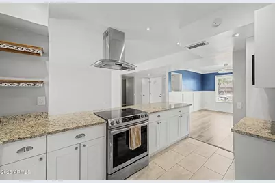 20220 N 126th Avenue, Sun City West, AZ 85375 - Photo 13