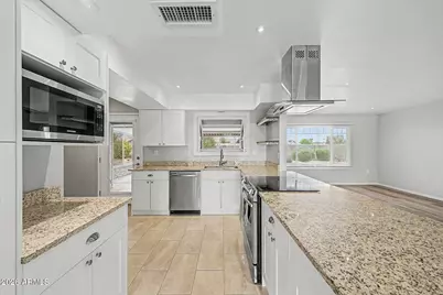 20220 N 126th Avenue, Sun City West, AZ 85375 - Photo 13