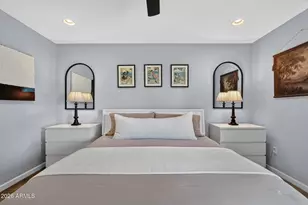 15 E Angela Dr, Phoenix, AZ 85022 - Photo 25