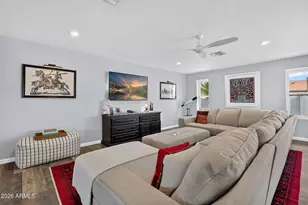 15 E Angela Dr, Phoenix, AZ 85022 - Photo 11
