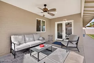 15 E Angela Dr, Phoenix, AZ 85022 - Photo 33