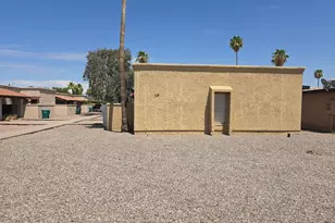 715 N Arrowhead Dr, Chandler, AZ 85224 - Photo 1