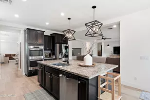 8027 W Spur Dr, Peoria, AZ 85383 - Photo 17