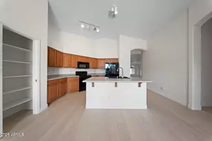 4315 E Redwood Ln, Phoenix, AZ 85048 - Photo 9
