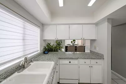 1870 E Kirkland Lane, Tempe, AZ 85281 - Photo 9