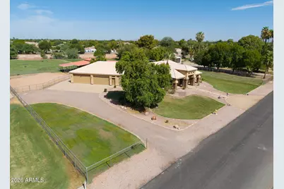 284 S 162nd Street, Gilbert, AZ 85296 - Photo 9