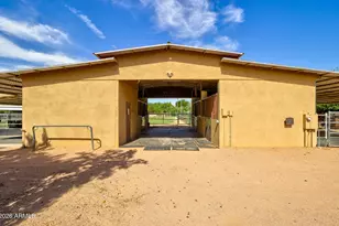 284 S 162nd St, Gilbert, AZ 85296 - Photo 23