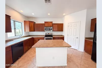 19219 W Washington Street, Buckeye, AZ 85326 - Photo 7