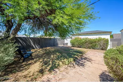 1530 W Edgemont Avenue, Phoenix, AZ 85007 - Photo 31