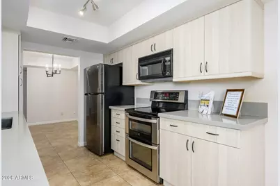 12212 N Paradise Village Parkway S #318, Phoenix, AZ 85032 - Photo 9