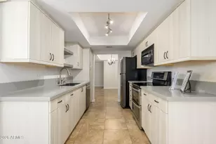 12212 N Paradise Vlg Pkwy S, Phoenix, AZ 85032 - Photo 7