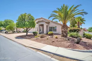 4303 E Angela Dr, Phoenix, AZ 85032 - Photo 3