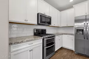 2477 W Market Pl, Chandler, AZ 85248 - Photo 9