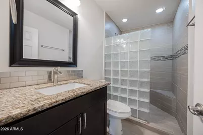 1332 E Whitton Avenue, Phoenix, AZ 85014 - Photo 17