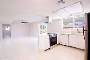 7728 W Cheery Lynn Rd, Phoenix, AZ 85033 - Photo 19