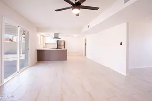 7728 W Cheery Lynn Rd, Phoenix, AZ 85033 - Photo 11