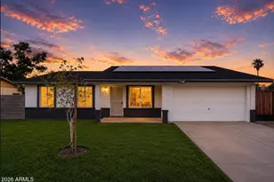 7728 W Cheery Lynn Rd, Phoenix, AZ 85033 - Photo 1