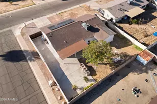 7728 W Cheery Lynn Rd, Phoenix, AZ 85033 - Photo 3