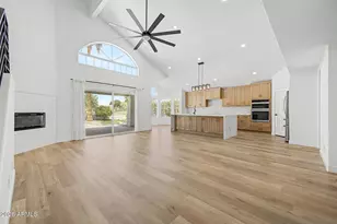 1426 E Amberwood Dr, Phoenix, AZ 85048 - Photo 11