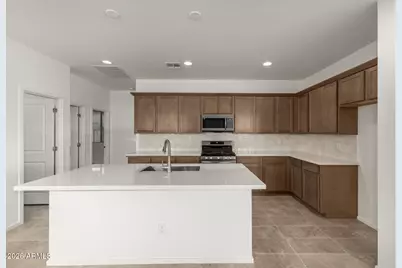 46830 W Crescent Moon Drive, Maricopa, AZ 85139 - Photo 5