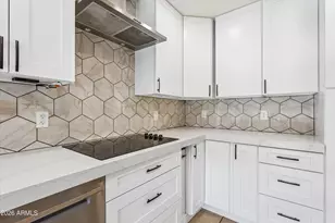 18100 N Catherine Dr, Surprise, AZ 85374 - Photo 15