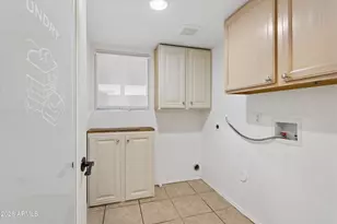 18100 N Catherine Dr, Surprise, AZ 85374 - Photo 15