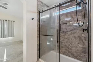 18100 N Catherine Dr, Surprise, AZ 85374 - Photo 25