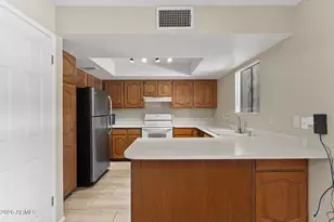 12212 N Paradise Vlg Pkwy S, Phoenix, AZ 85032 - Photo 5
