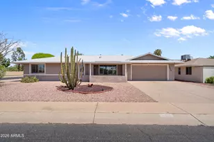 12039 N Sun Valley Dr, Sun City, AZ 85351 - Photo 1