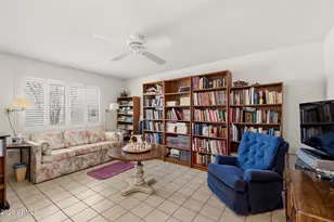 12039 N Sun Valley Dr, Sun City, AZ 85351 - Photo 13