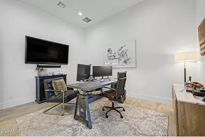 2554 W Shinnecock Way, Phoenix, AZ 85086 - Photo 19