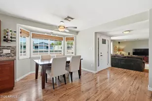 2019 E Flynn Ln, Phoenix, AZ 85016 - Photo 9