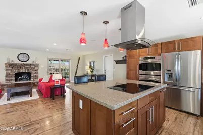 2019 E Flynn Lane, Phoenix, AZ 85016 - Photo 7