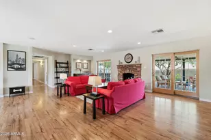 2019 E Flynn Ln, Phoenix, AZ 85016 - Photo 11