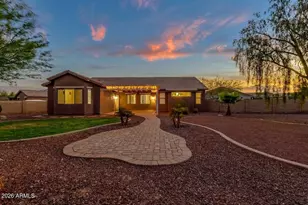 22792 W Hopi Cir, Buckeye, AZ 85326 - Photo 5