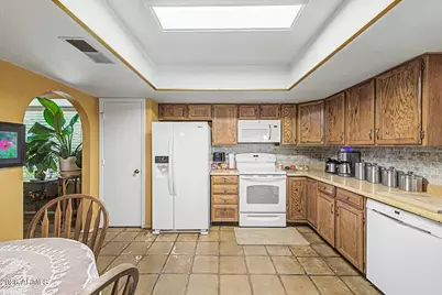 17404 N 37th Avenue, Glendale, AZ 85308 - Photo 11