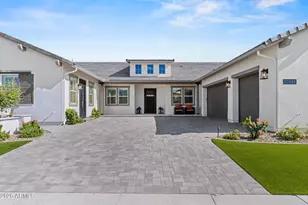 17945 W Mountainair St, Surprise, AZ 85388 - Photo 11