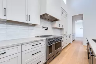 4041 E Mountain View Rd, Phoenix, AZ 85028 - Photo 17