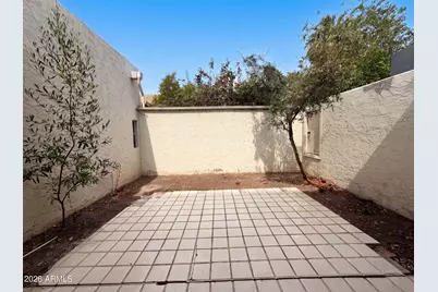 5341 N Questa Tierra Drive, Phoenix, AZ 85012 - Photo 21