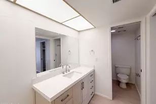5341 N Questa Tierra Dr, Phoenix, AZ 85012 - Photo 17