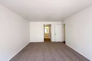 5341 N Questa Tierra Dr, Phoenix, AZ 85012 - Photo 5
