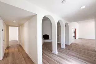 5341 N Questa Tierra Dr, Phoenix, AZ 85012 - Photo 9