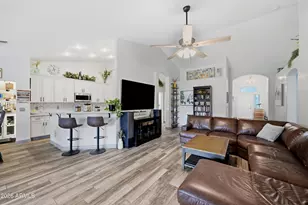 1091 S Crossroads Dr, Gilbert, AZ 85296 - Photo 7