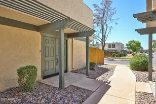 6024 W Golden Ln, Glendale, AZ 85302 - Photo 1