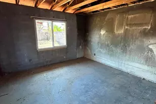 8223 W Clarendon Ave, Phoenix, AZ 85033 - Photo 5
