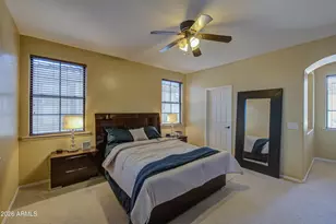 2404 W Dusty Wren Dr, Phoenix, AZ 85085 - Photo 23