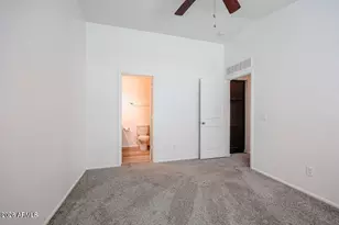 2725 E Mine Creek Rd, Phoenix, AZ 85024 - Photo 19